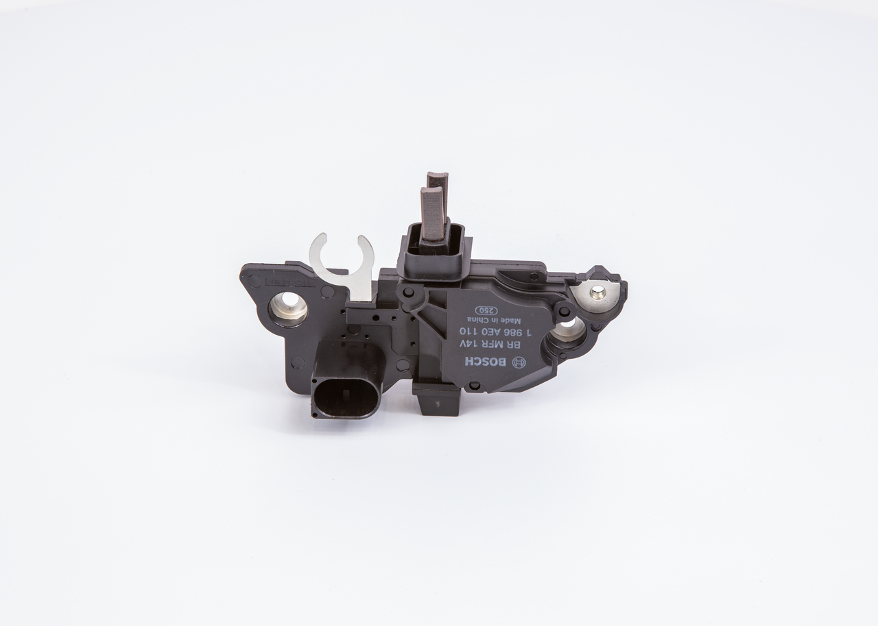 Pirkt BOSCH Ģeneratora sprieguma regulators Preces Nr.: 1 986 AE0 110 pie zemu cenu 21,79 €