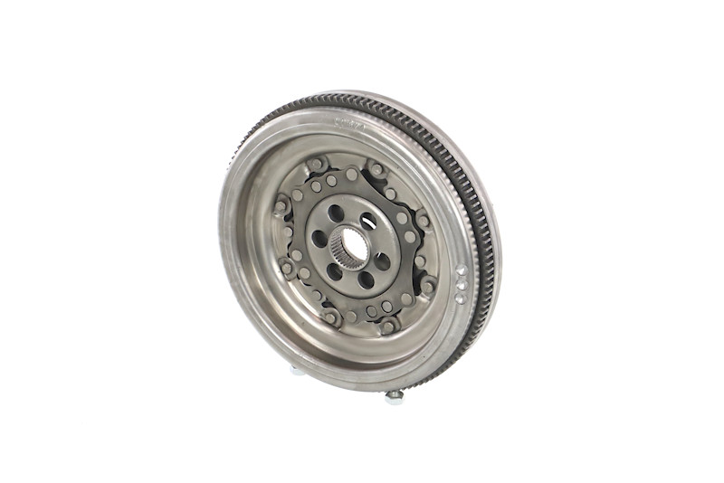 Kupite poceni originalno Vztrajnik 009-001-000119R, primerljivo z 03G105266AP OEM številke, prek spleta