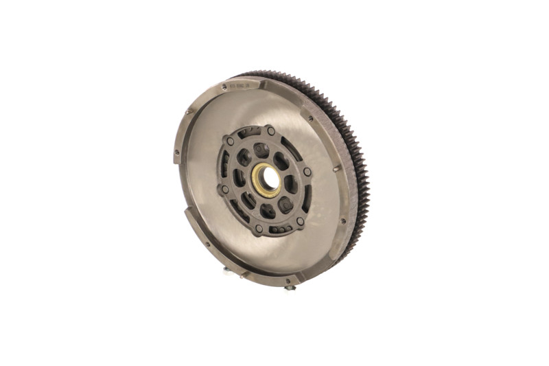 Pirkt REMANTE Spararats Preces Nr.: 009-001-000131R pie zemu cenu 520,86 €