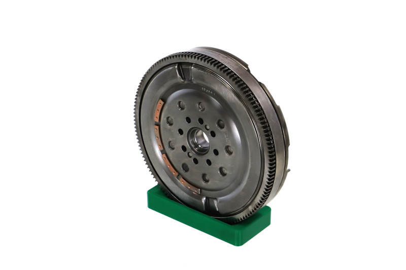 Cumpărați online Volanta 009-001-000155R original/ă și la un preț mic, compatibil/ă cu nr. OEM 616337