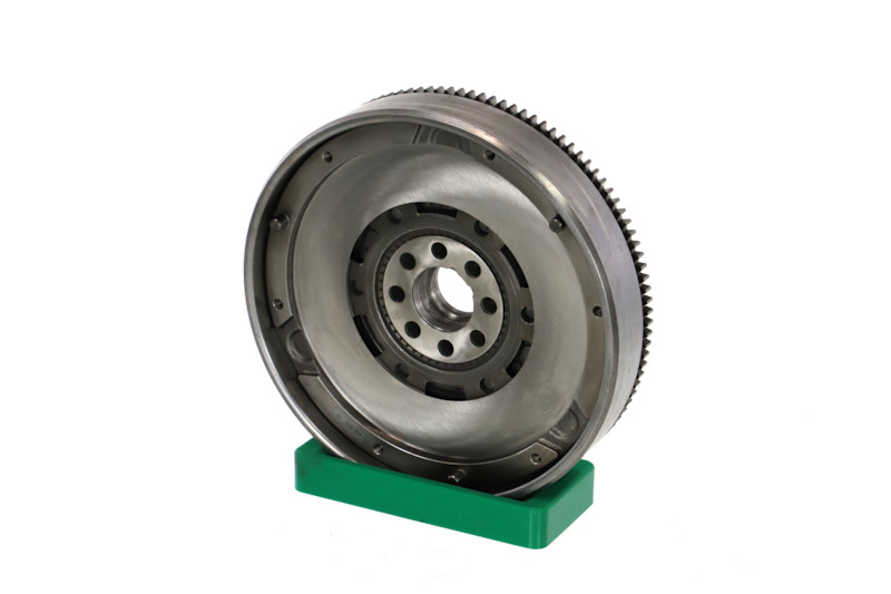 Kupte si levné originální Setrvačník 009-001-000218R porovnatelné s 1223628 OEM čísly online