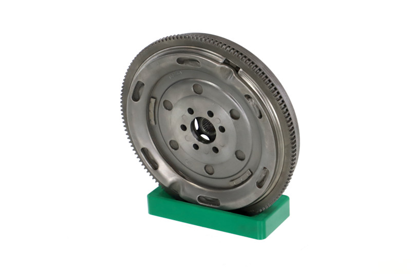 Köp billiga original Svänghjul 009-001-000231R jämförbara med 038105317B OEM nummer på nätet