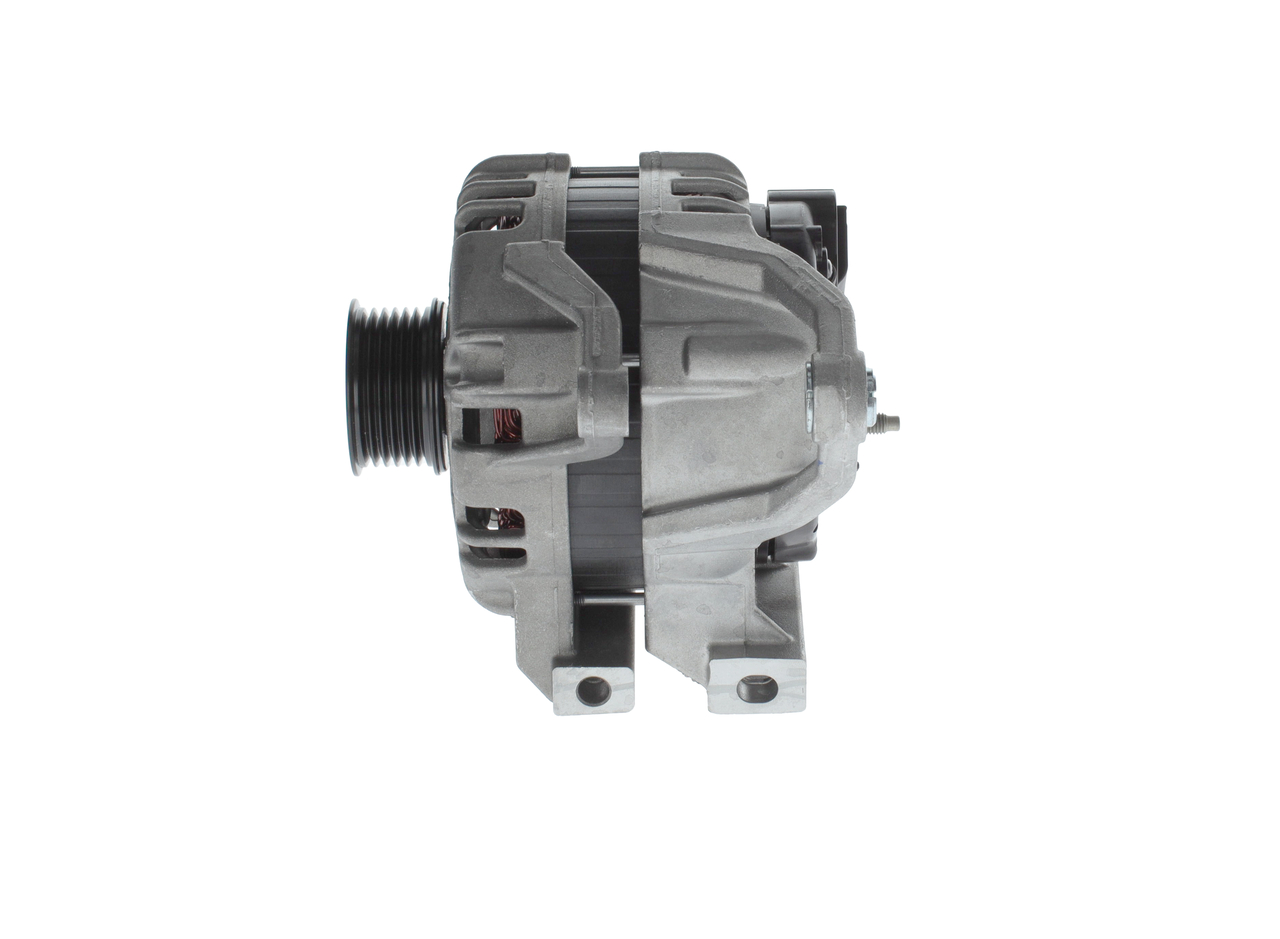 Cumpărați online Alternator 1 986 A01 381 original/ă și la un preț mic, compatibil/ă cu nr. OEM 39047352