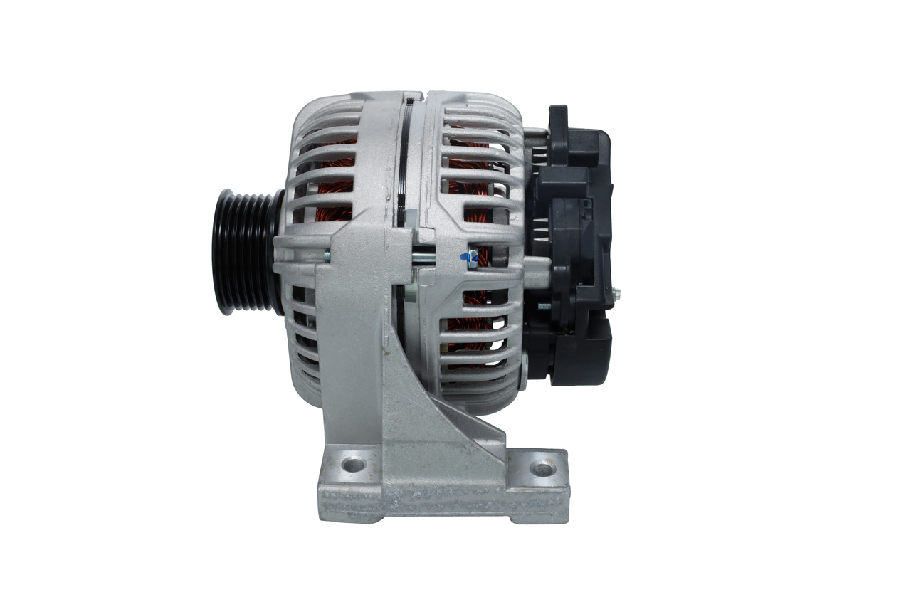 Įsigykite BOSCH Kintamosios srovės generatorius Prekės Nr.: 1 986 A00 864 už žemiausią 238,30 € kainą