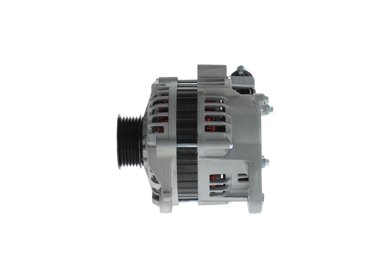 Kupite poceni originalno Alternator 1 986 A01 562, primerljivo z 231004Z400 OEM številke, prek spleta
