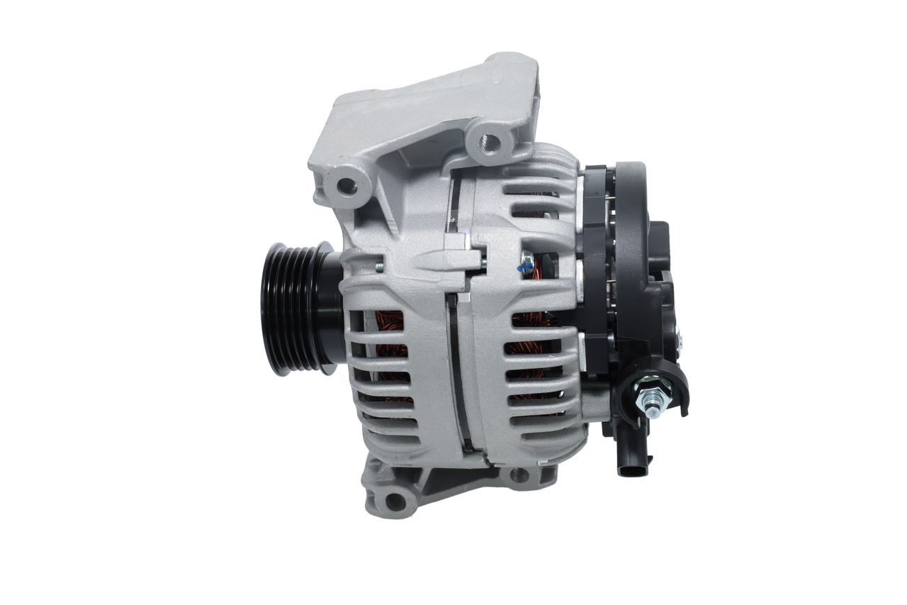 Köp BOSCH Generator Produktnummer: 1 986 A00 825 till det förmånliga priset av 2860,73 kr