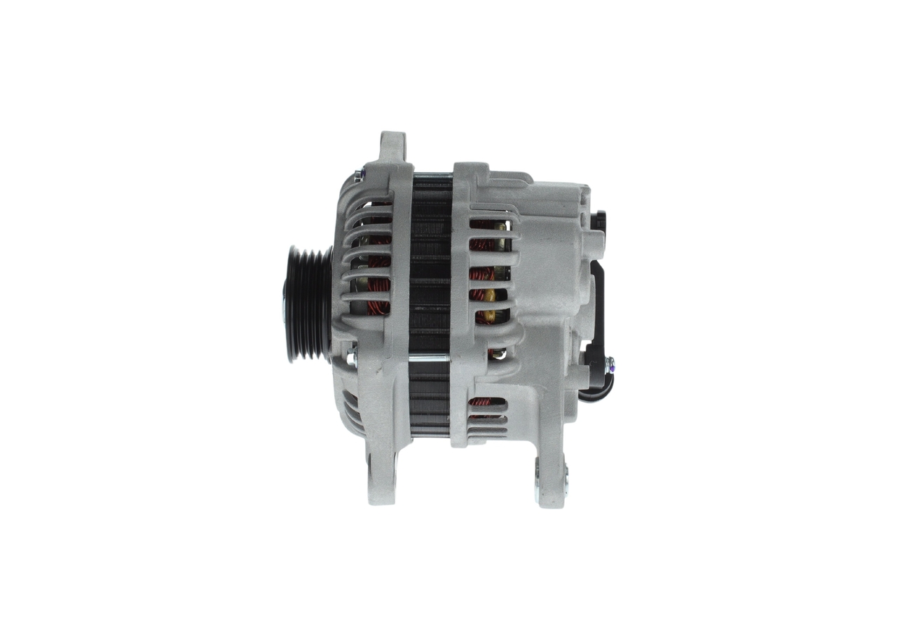 Kupite poceni originalno Alternator 1 986 A01 784, primerljivo z LR180766 OEM številke, prek spleta