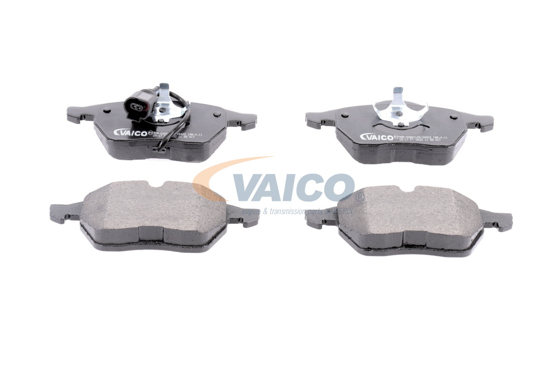 Acquista online Kit pastiglie freni V10-8132 originale a buon mercato, comparabile con i numeri OEM 3A0698151A