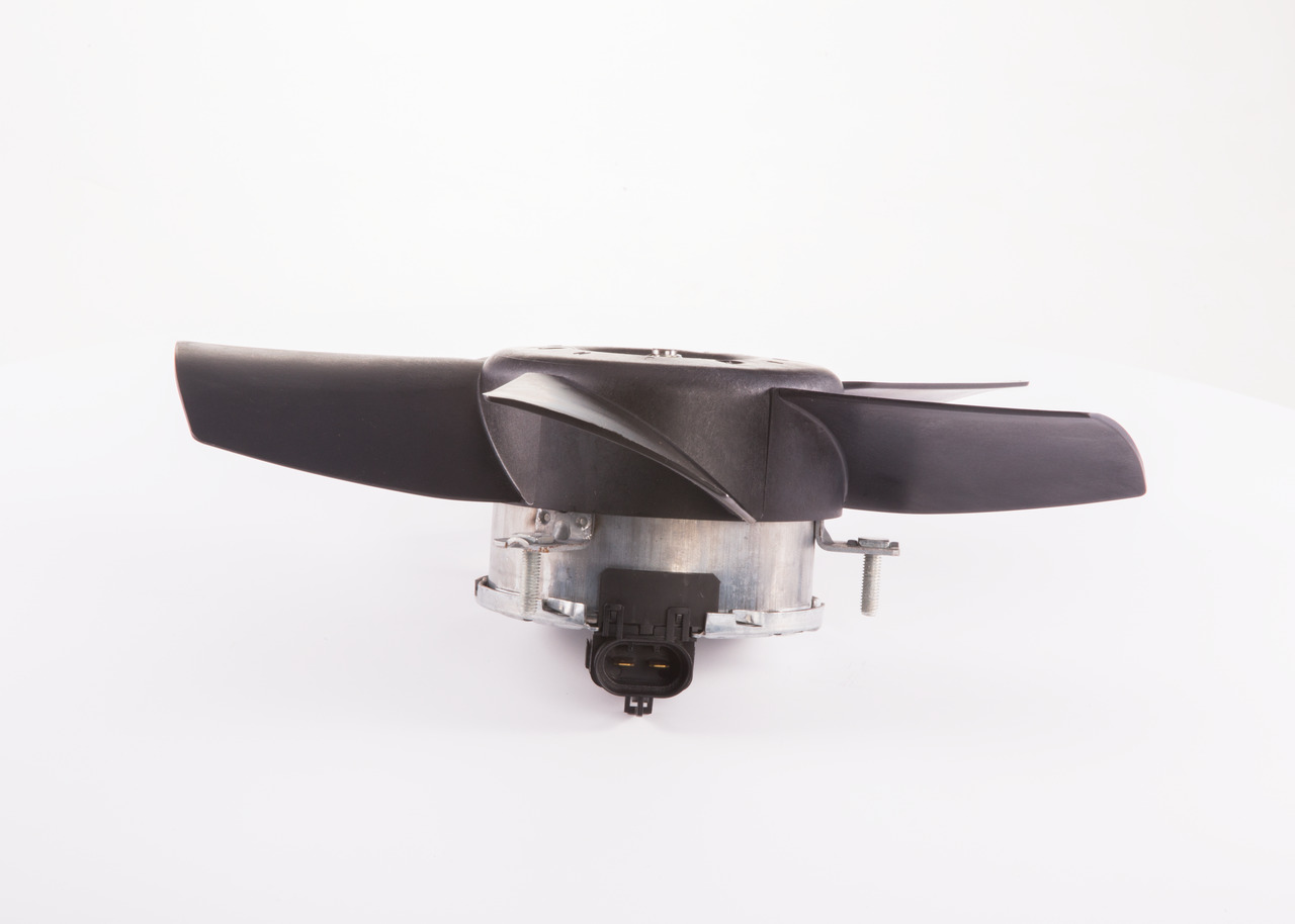 Opel Manta B 1988 Elektromotors, dzes. sist. radiatora ventilators BOSCH OEM 090572574, 09117716, 90572574