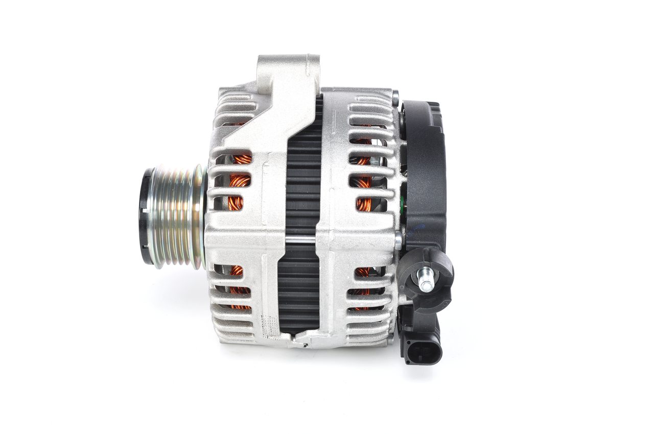Köp BOSCH Generator Produktnummer: 0 121 615 114 till det förmånliga priset av 6785,96 kr