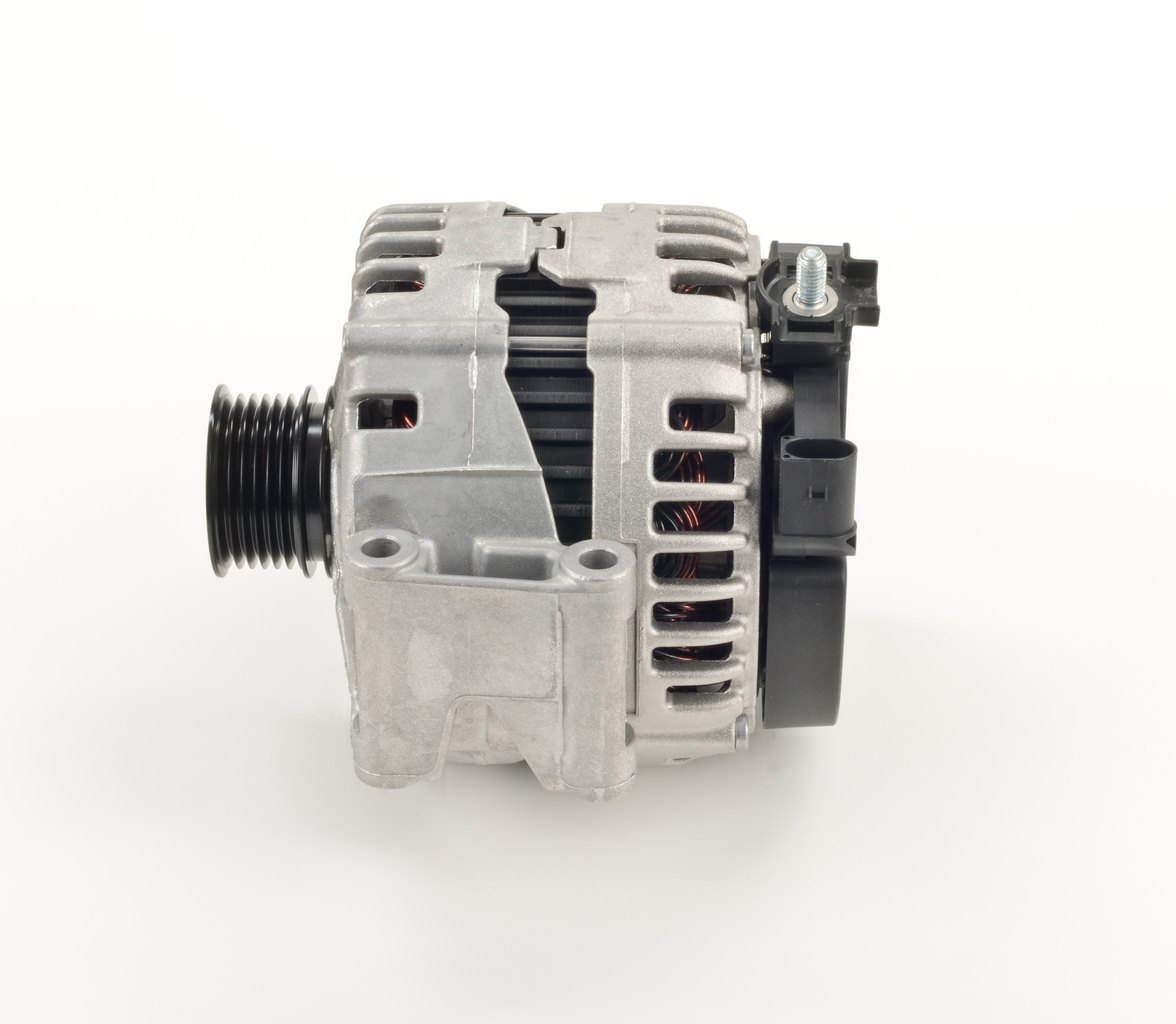 Köp BOSCH Generator Produktnummer: 0 121 813 101 till det förmånliga priset av 6520,88 kr
