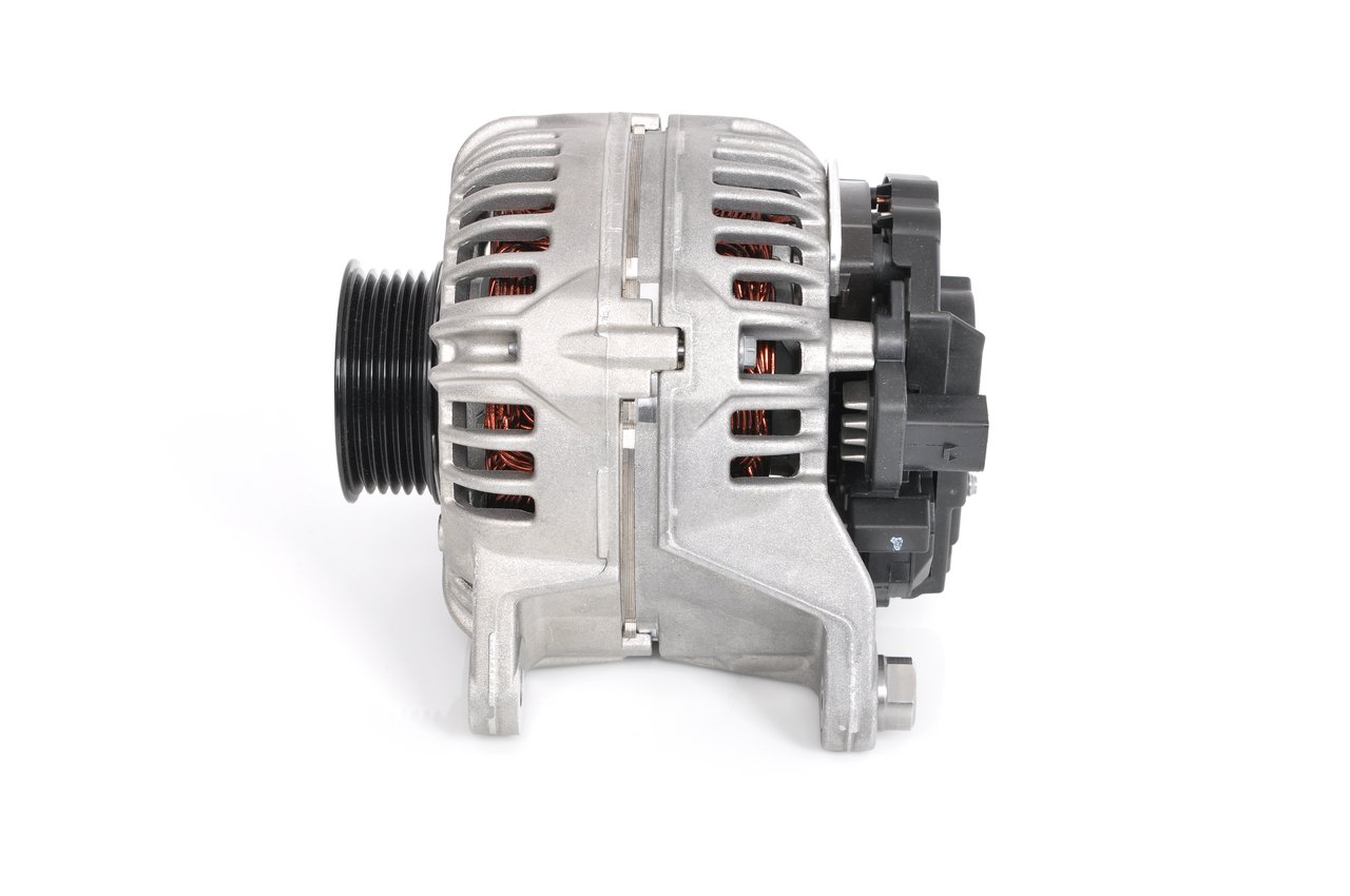 Įsigykite BOSCH Kintamosios srovės generatorius Prekės Nr.: 0 124 525 520 už žemiausią 578,82 € kainą