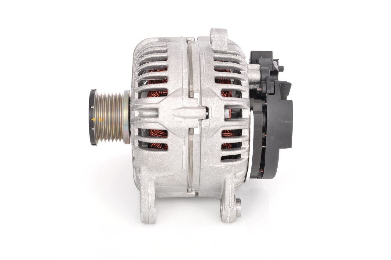 Įsigykite BOSCH Kintamosios srovės generatorius Prekės Nr.: 0 124 525 537 už žemiausią 393,21 € kainą