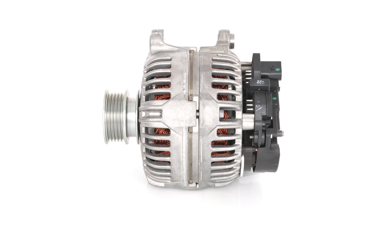 Köp BOSCH Generator Produktnummer: 0 124 525 547 till det förmånliga priset av 6686,19 kr