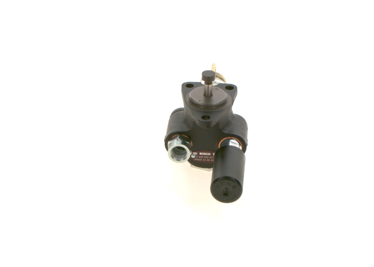 Cumpărați online Pompa combustibil 0 440 004 996 original/ă și la un preț mic, compatibil/ă cu nr. OEM 0000901150