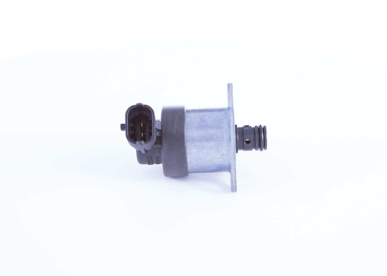 Cumpărați Supapa reglaj, cantitate combustibil (Sistem Common-Rail) de la BOSCH Număr produs: 0 928 400 825 la prețul de doar 544,23 lei