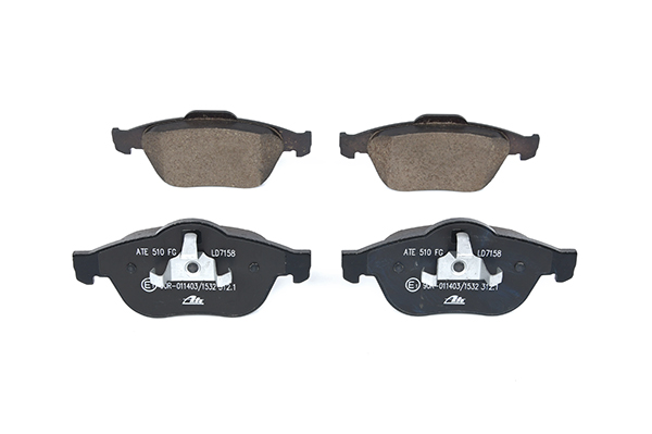 Köp billiga original Bromsbelägg 13.0470-7158.2 jämförbara med 410607613R OEM nummer på nätet