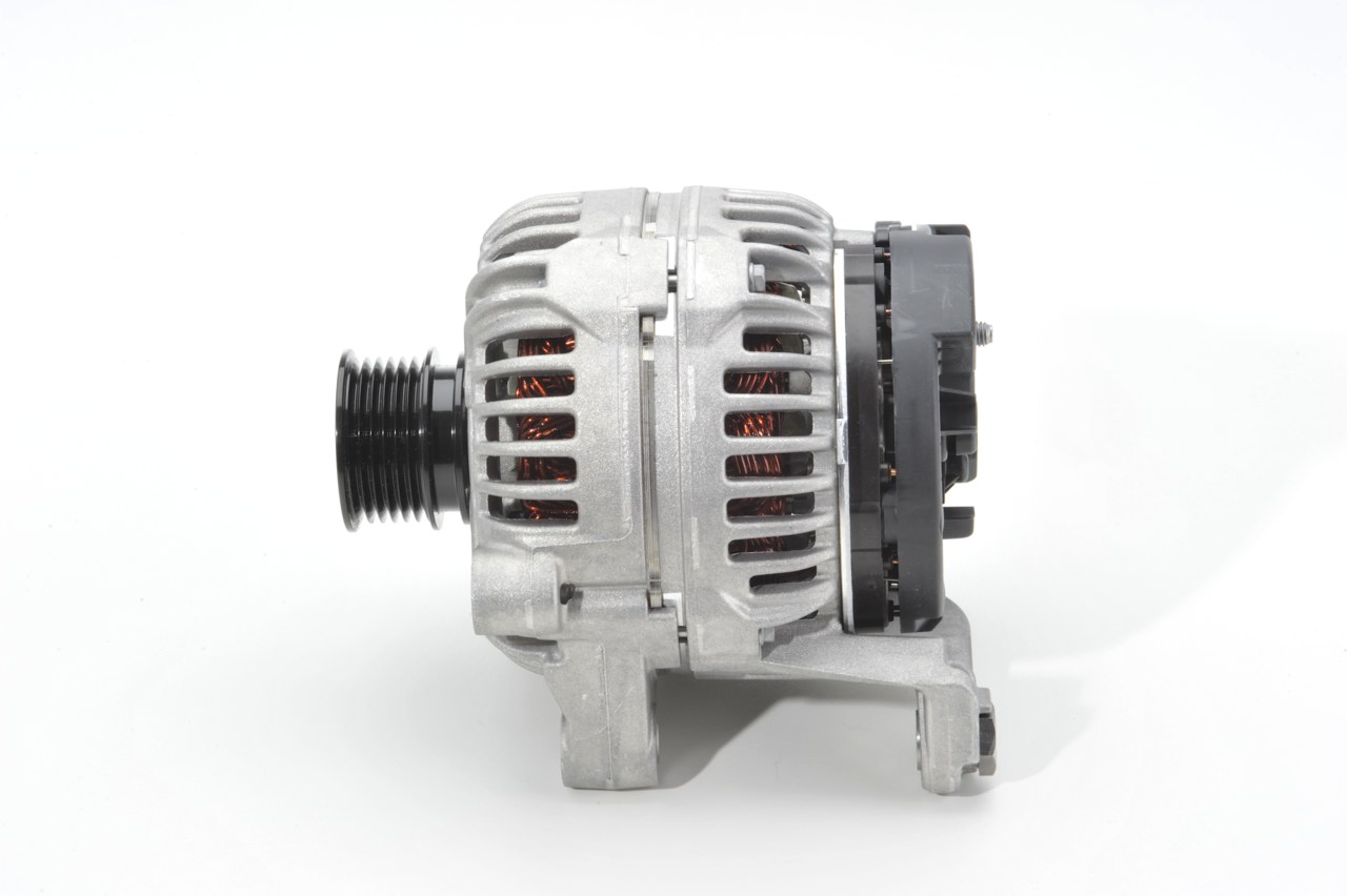 Köp BOSCH Generator Produktnummer: 0 124 525 523 till det förmånliga priset av 4081,82 kr