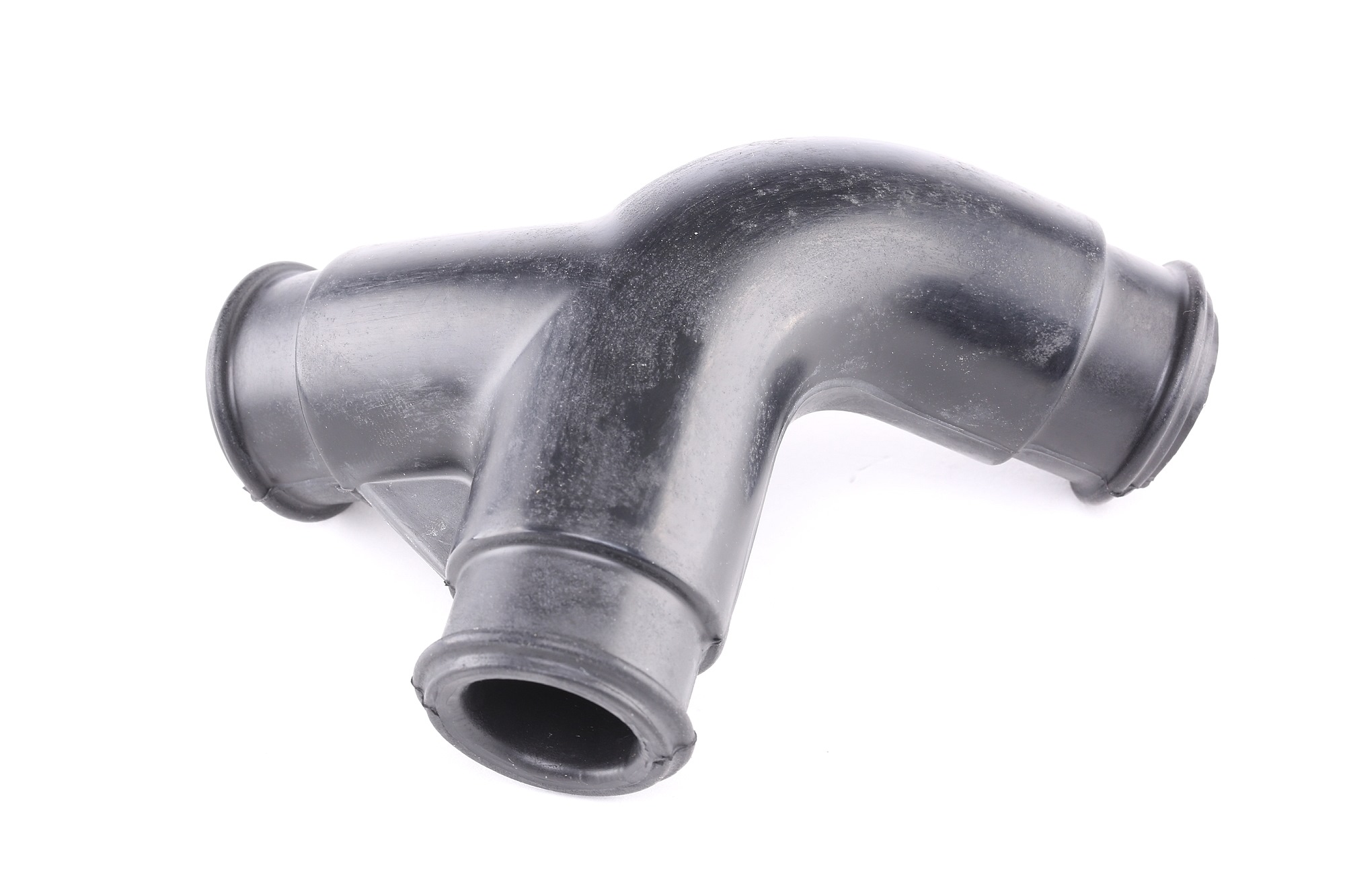 Cumpărați Furtun, aerisire bloc motor de la VAICO Număr produs: V10-2275 la prețul de doar 48,69 lei