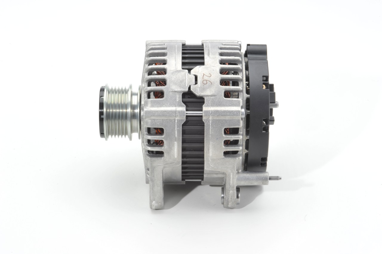 Koop online goedkoop originele Dynamo / Alternator 0 121 715 103 vergelijkbaar met 03G903023X OEM-nummers