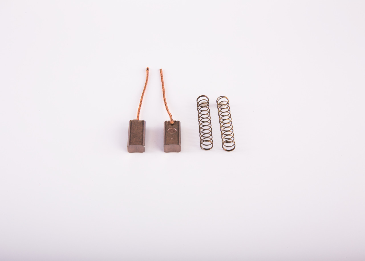 Ostke BOSCH Süsinikuhari, generaator Toode nr.: 9 124 080 037 madala hinnaga 1,76 €