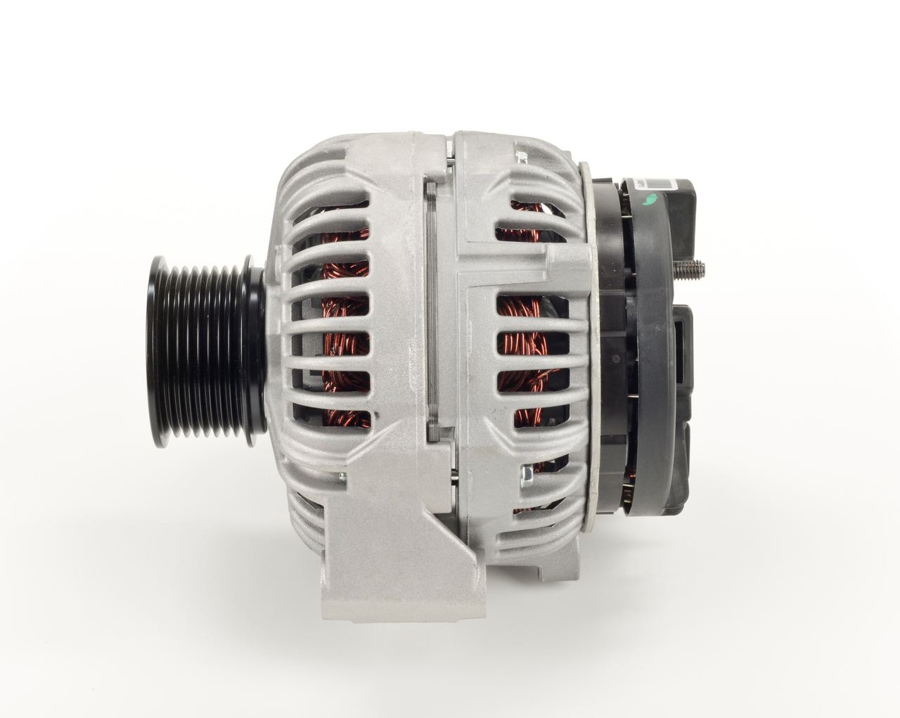 Köp BOSCH Generator Produktnummer: 0 124 625 029 till det förmånliga priset av 4737,12 kr