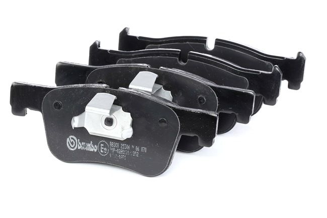 OEM Bremsbeläge BMW 2 Coupe G42 34106884243, 34112468431, 34116850568 von BREMBO — günstige Preise sichern & Geld sparen