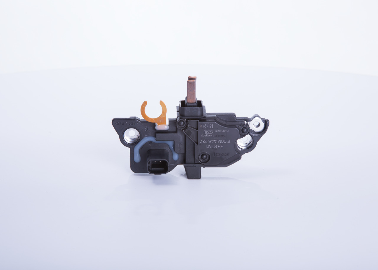 OEM Spanningsregelaar RENAULT 2.5 dCi 120 115 PK Diesel BR14M1 van BOSCH online aan verbazingwekkende prijzen