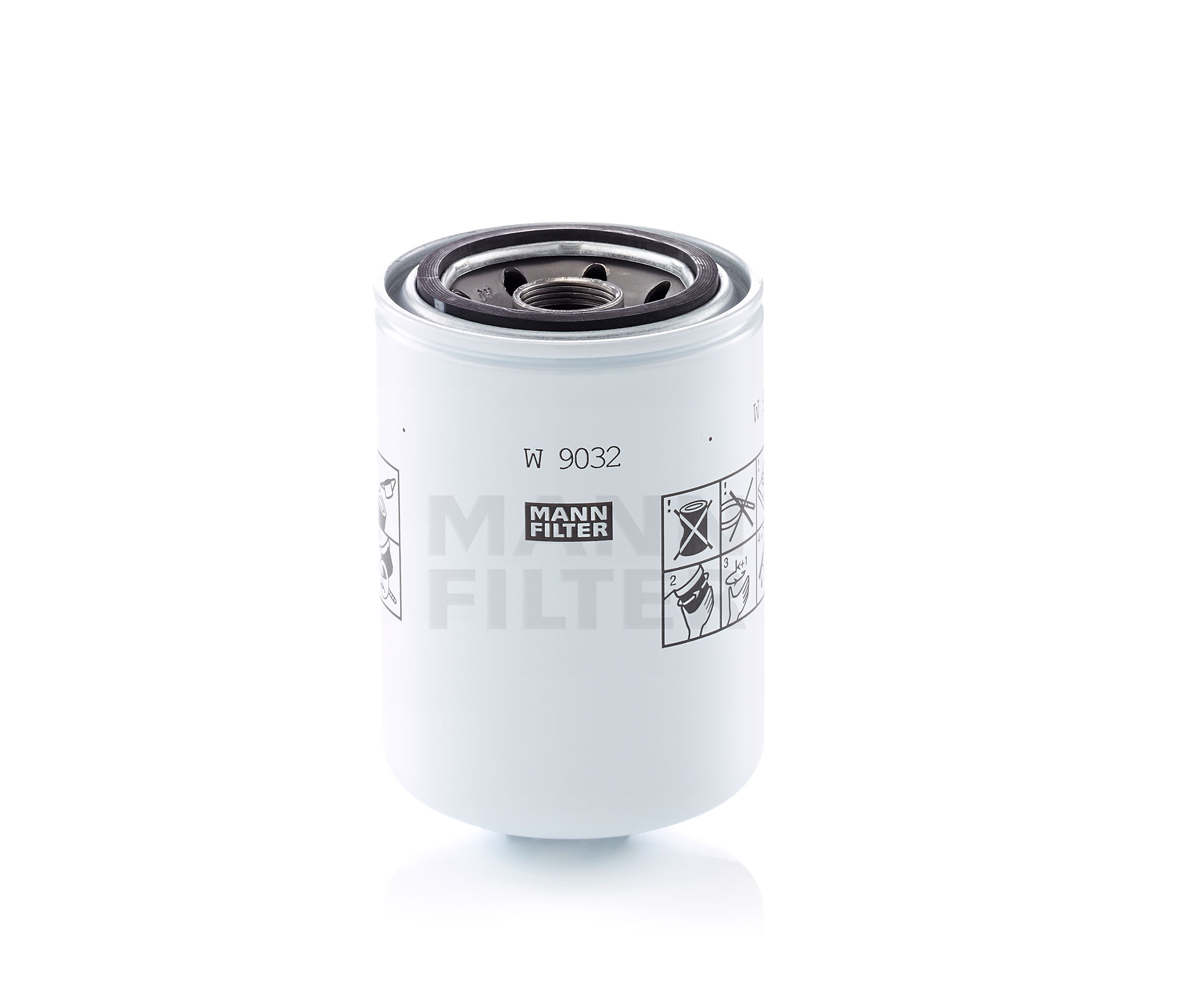 Köp MANN-FILTER Oljefilter Produktnummer: W 9032 till det förmånliga priset av 143,79 kr