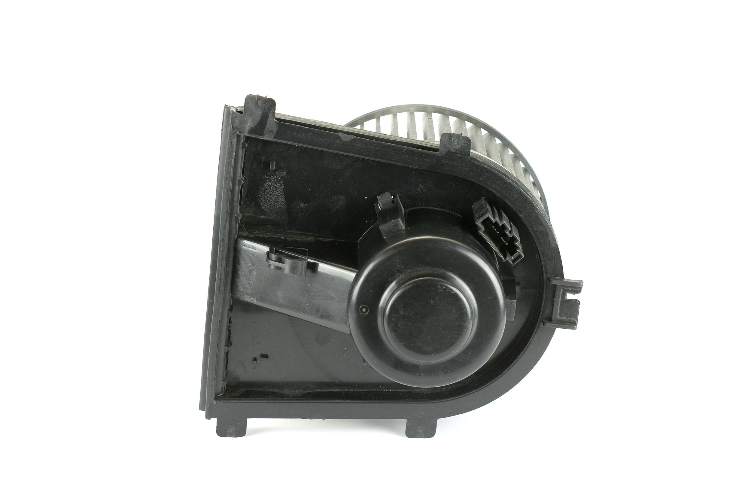 OE Motor ventilator / piese SKODA OCTAVIA 2018 1J1819021, 1J1819021A, 1J1819021B de la NISSENS