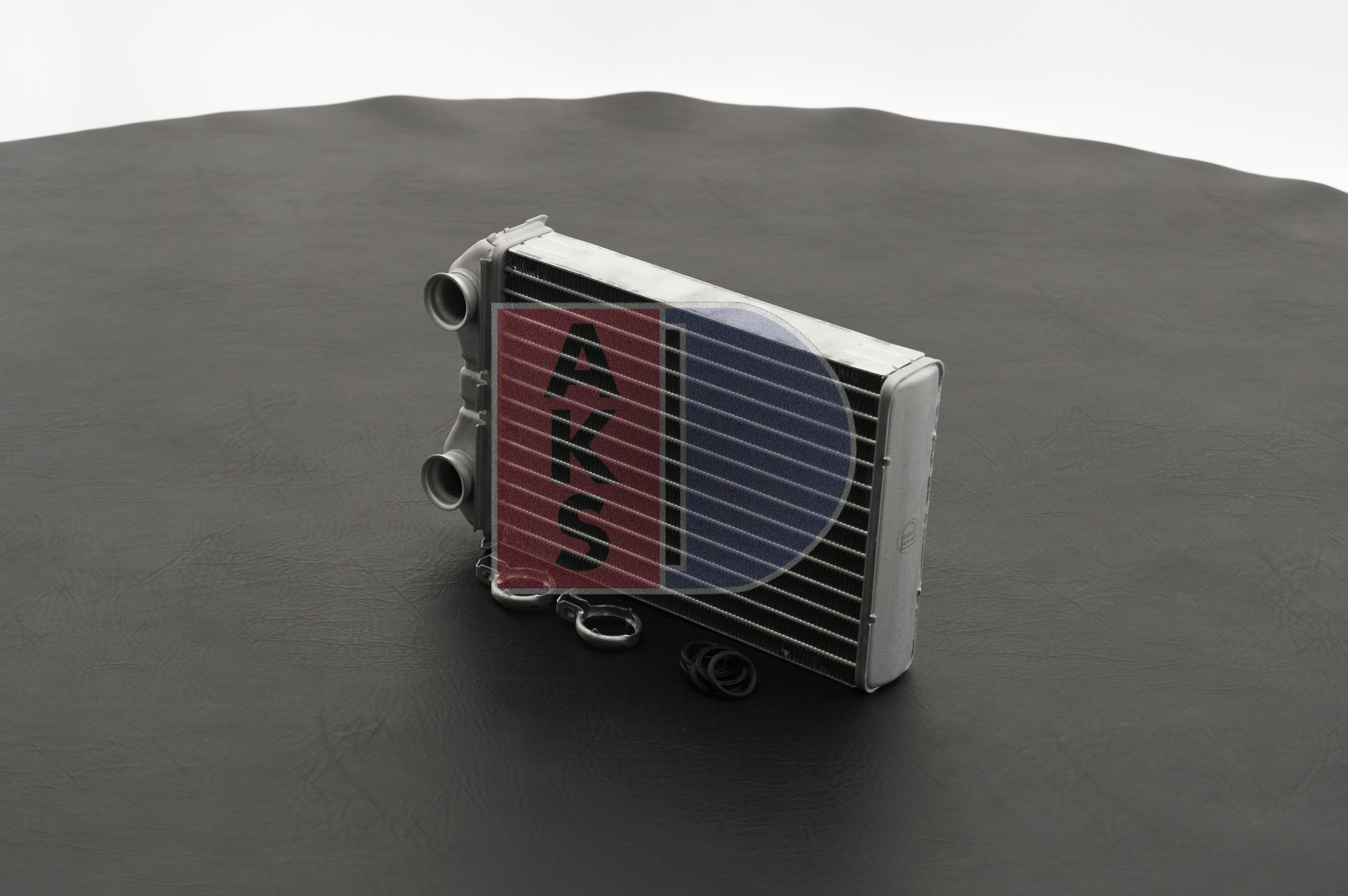MINI Apsildes sistēmas radiators ar oriģinālu kvalitāti 1497527, 64111497527, 3422666 no AKS DASIS