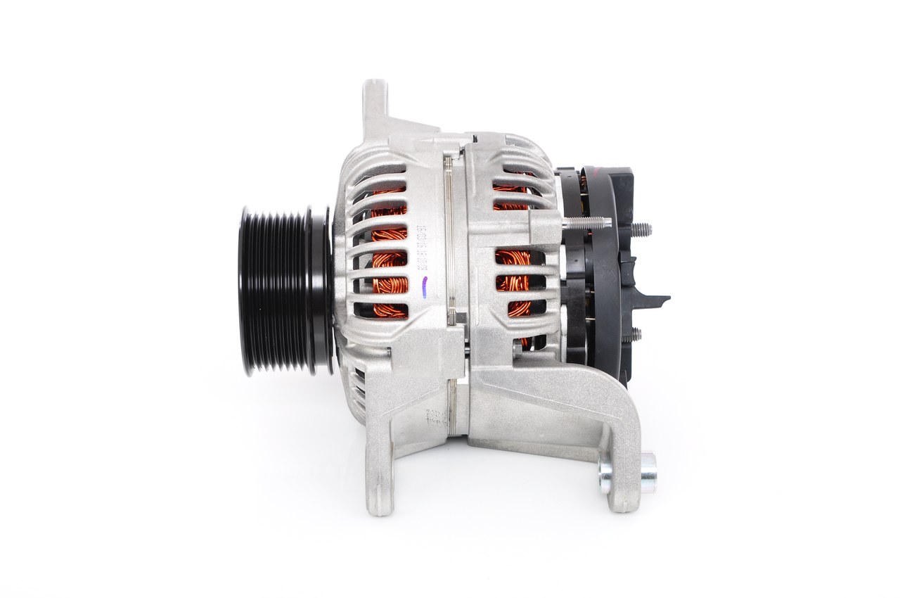 Cumpărați Alternator de la BOSCH Număr produs: 0 124 655 173 la prețul de doar 1668,34 lei