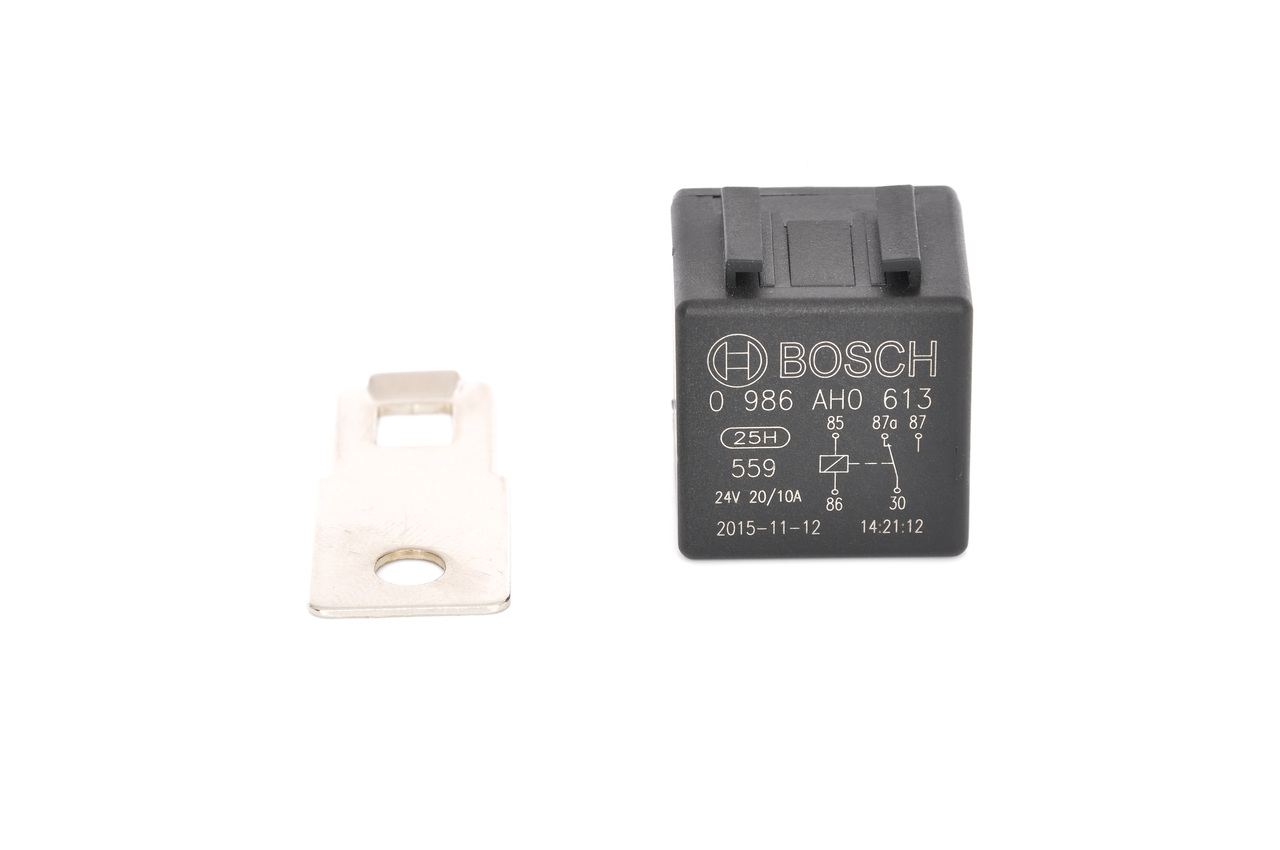 Įsigykite BOSCH Relė, pagrindinė srovė Prekės Nr.: 0 986 AH0 613 už žemiausią 9,12 € kainą