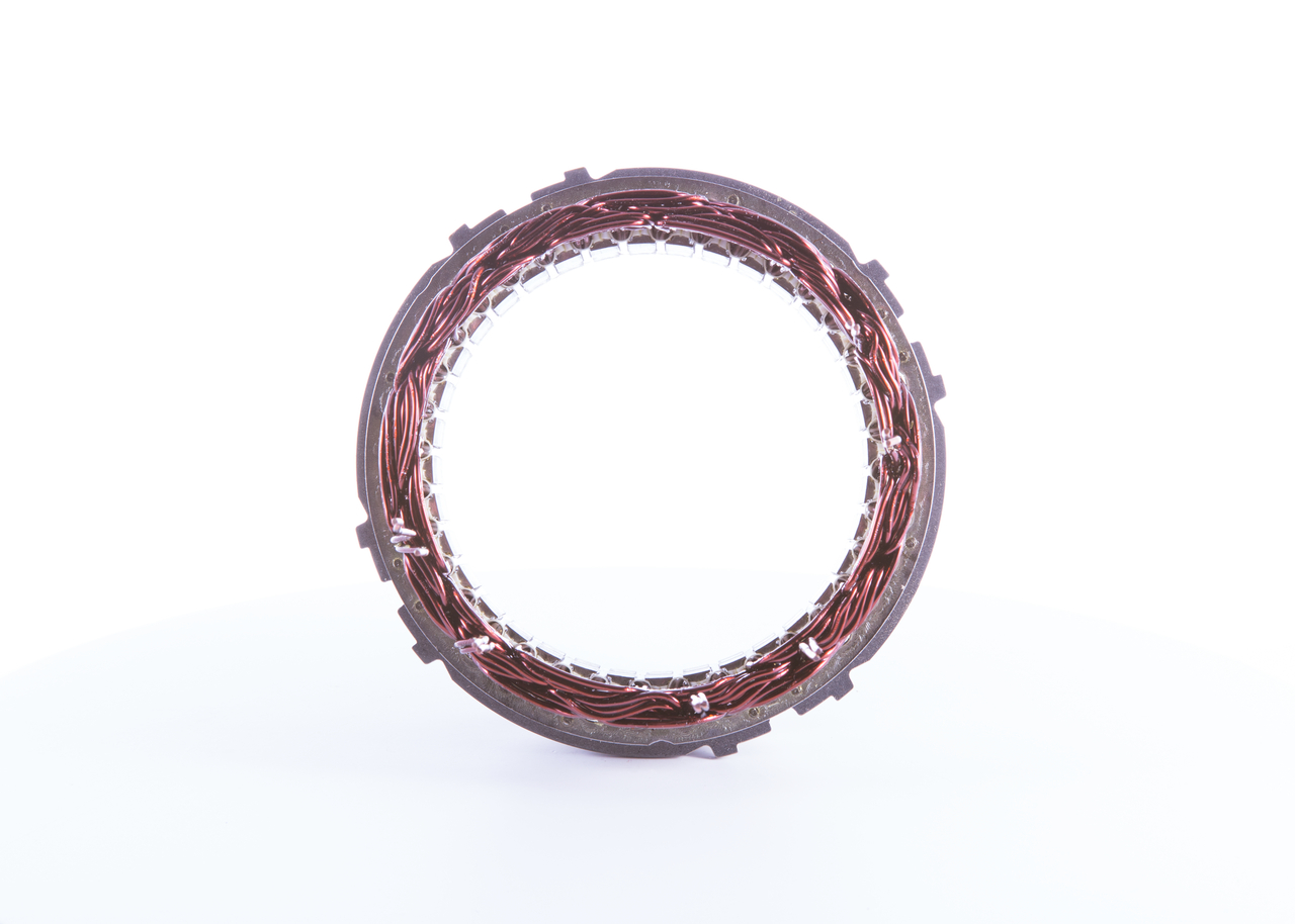 Köp BOSCH Stator, generator Produktnummer: F 00M 130 132 till det förmånliga priset av 844,10 kr
