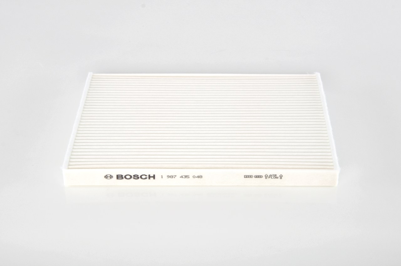 Cumpărați online Filtru, aer habitaclu 1 987 435 048 original/ă și la un preț mic, compatibil/ă cu nr. OEM 82354791