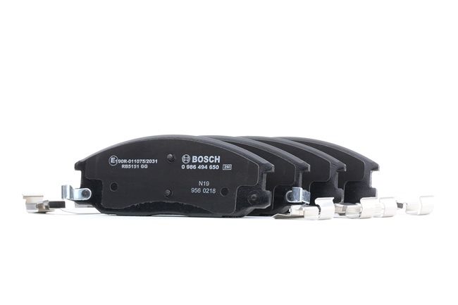 Kupite poceni originalno Zavorne ploščice 0 986 494 650, primerljivo z 5810126A00 OEM številke, prek spleta