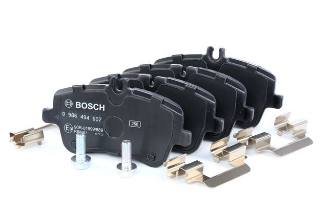Vásároljon online olcsó, eredeti Fékbetét készlet, tárcsafék 0 986 494 607 alkatrészt, mely összehasonlítható a 0064206220 OEM számmal