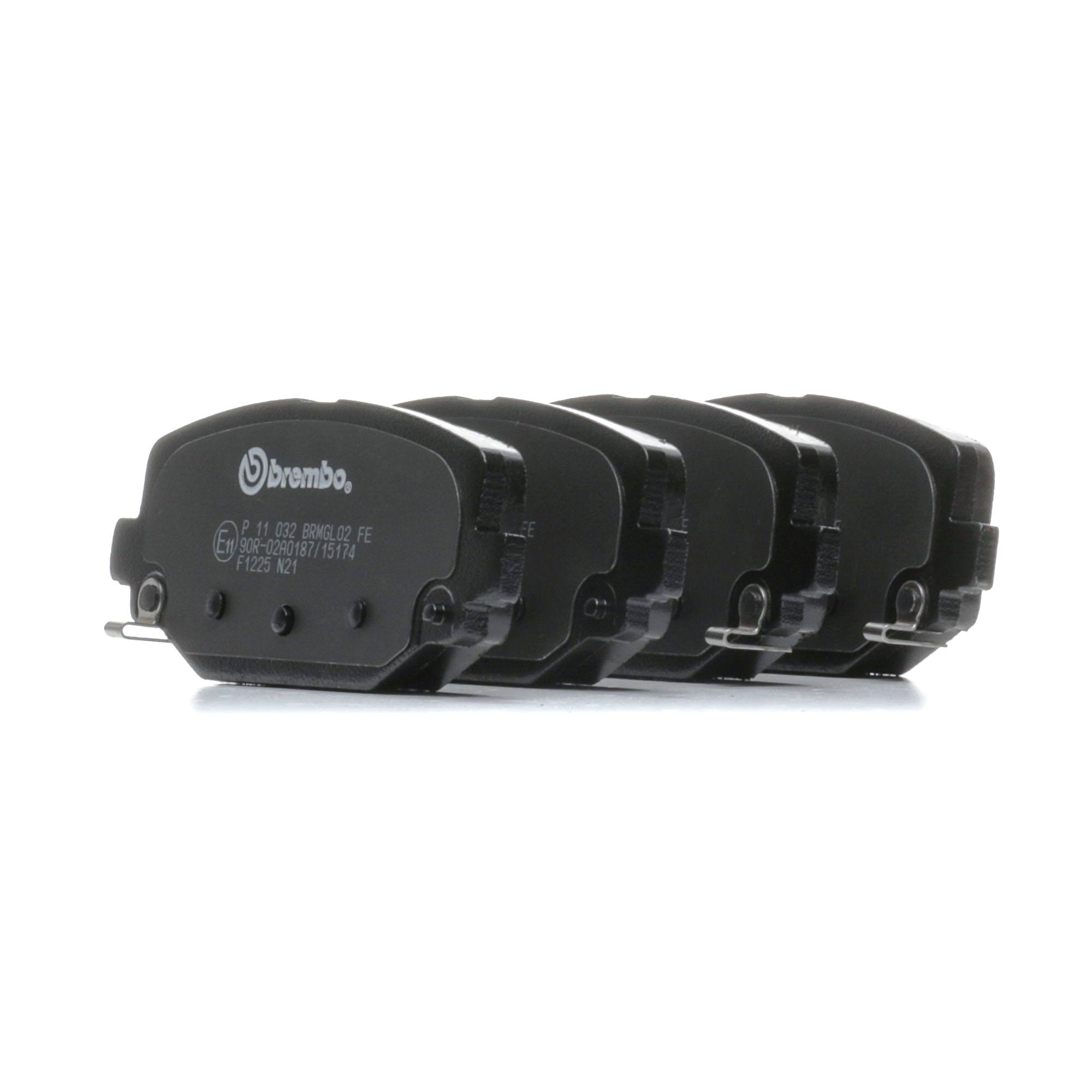 Köp BREMBO Bromsbelägg Produktnummer: P 11 032 till det förmånliga priset av 1105,14 kr