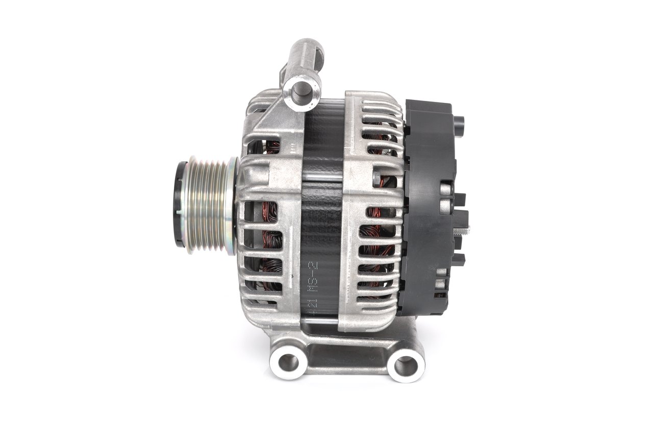 Kupuj online Alternator 0 125 711 131 oryginalne w niskiej cenie, kompatybilne z numerem OEM 1874992