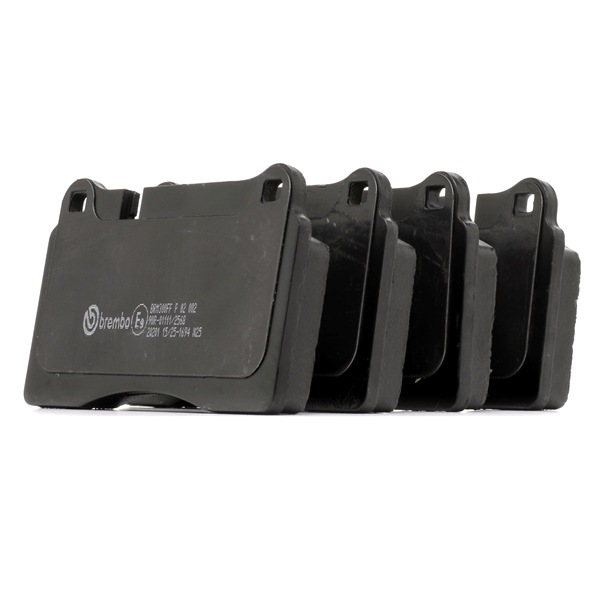 Köp billiga original Bromsbelägg P 02 002 jämförbara med 4G432D007AA OEM nummer på nätet