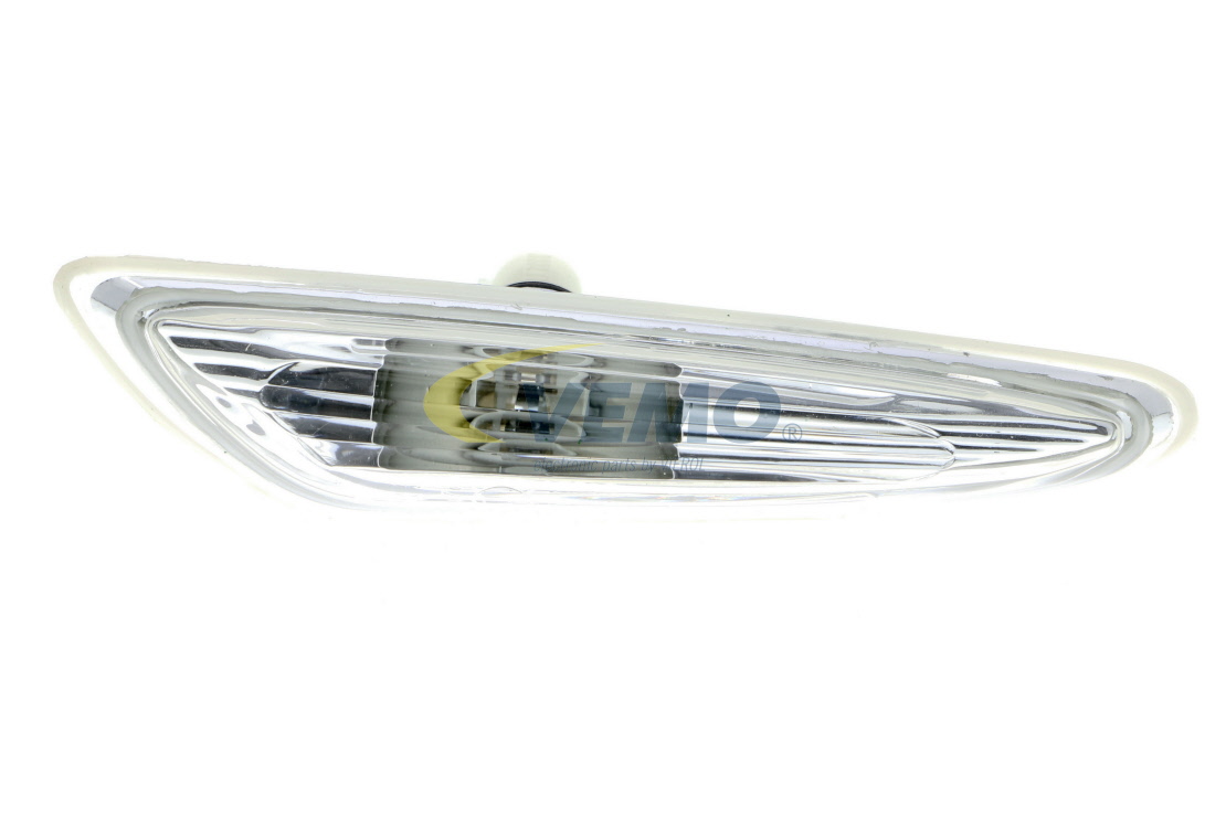 Köp VEMO Extrablinkers Produktnummer: V20-84-0012 till det förmånliga priset av 227,05 kr