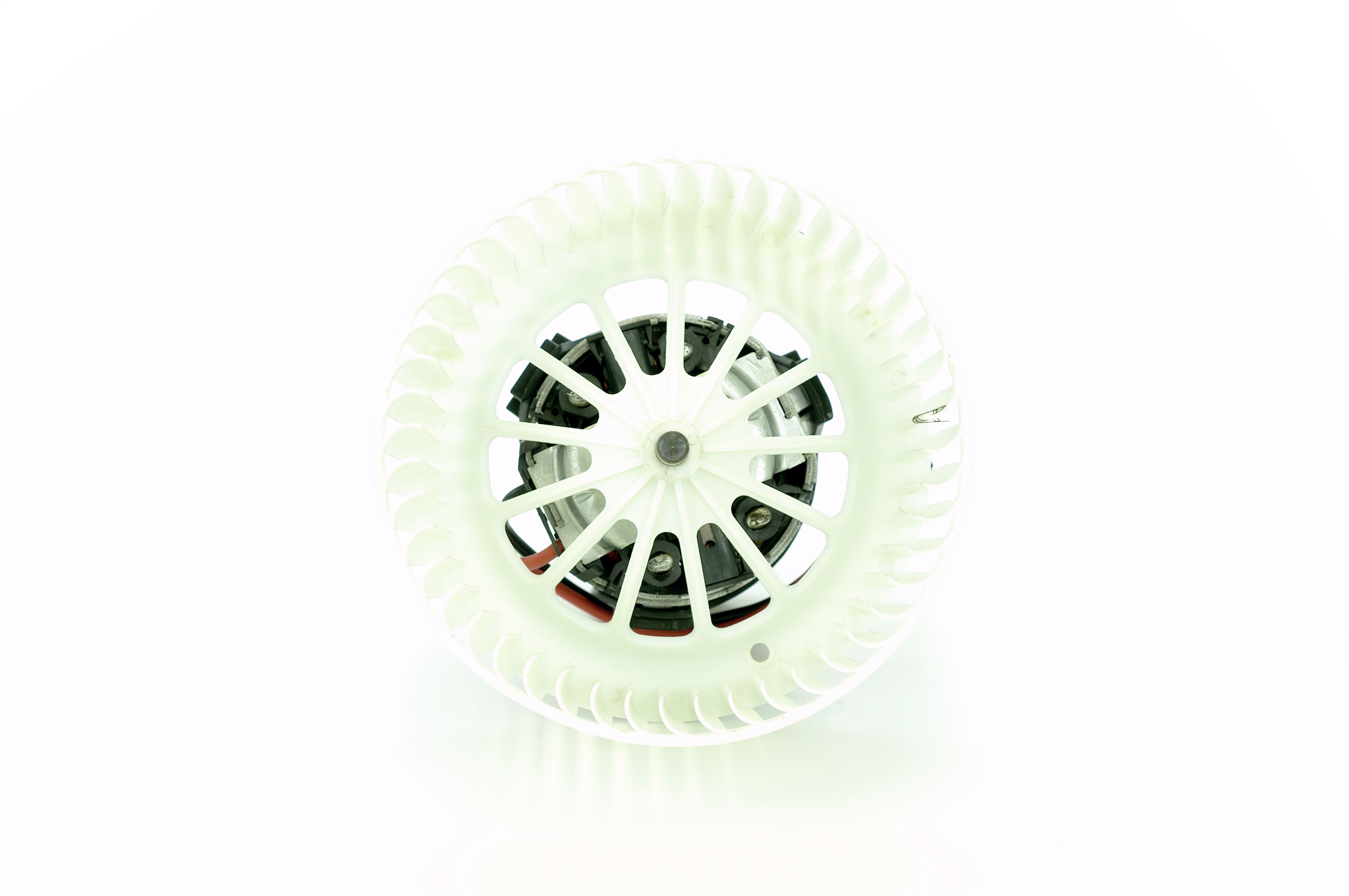 NISSENS 87242 Lüftermotor BMW 6er 2019