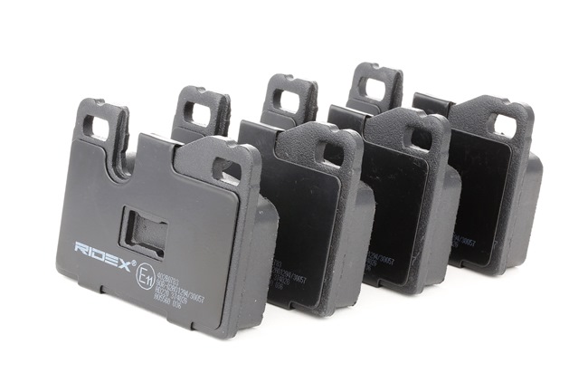 Köp billiga original Bromsbelägg 402B0783 jämförbara med 477698151A OEM nummer på nätet