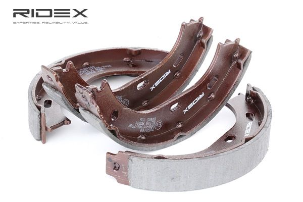 Remschoenen set MERCEDES-BENZ in originele kwaliteit 1084200120, 1164200020, 1204201420 van RIDEX