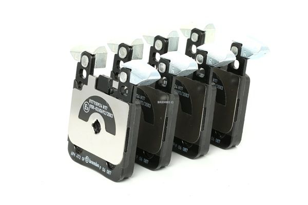 Köp billiga original Bromsbelägg P 06 087 jämförbara med 34212464314 OEM nummer på nätet