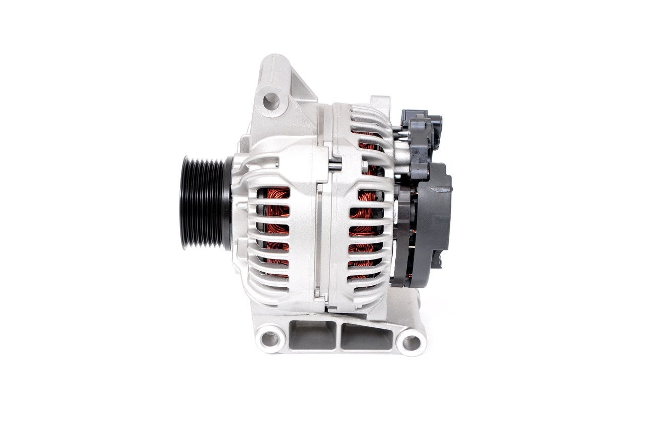 Köp BOSCH Generator Produktnummer: 0 124 655 335 till det förmånliga priset av 20710,49 kr