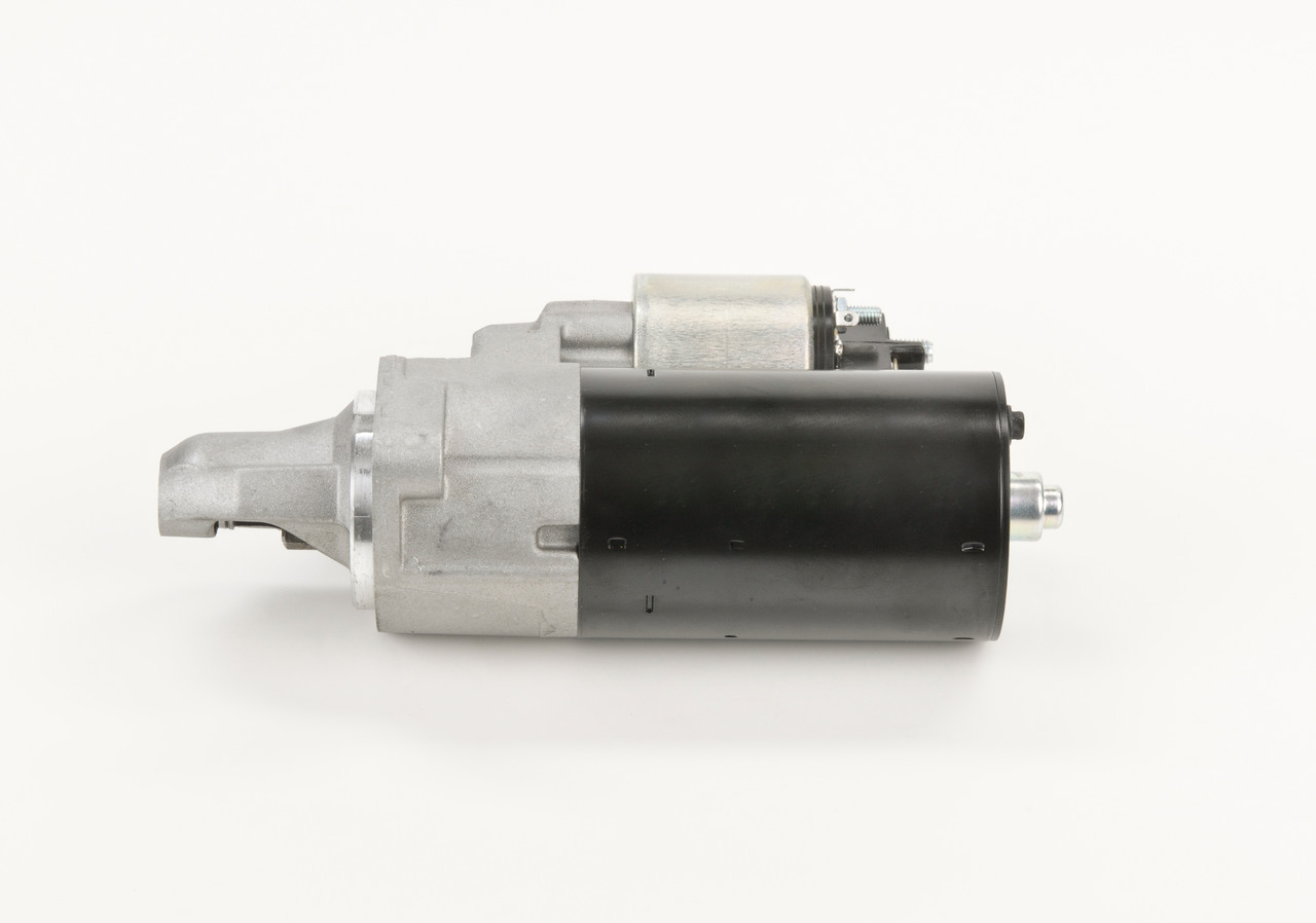 Kupite poceni originalno Zaganjalnik 0 001 108 250, primerljivo z 5097072AA OEM številke, prek spleta