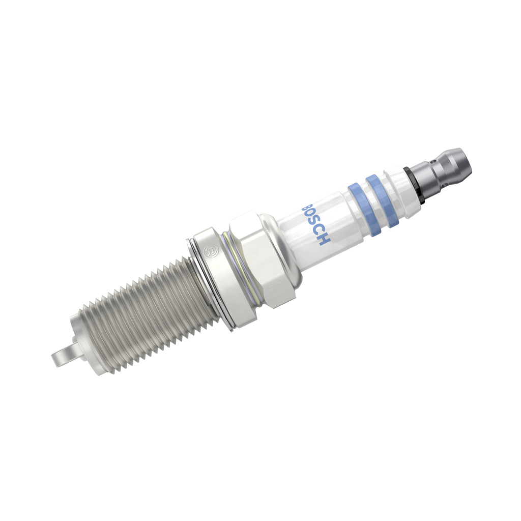 OE Запалителни свещи NISSAN TITAN 2021 224015M014, 224015M015, 22401ZH015 от BOSCH