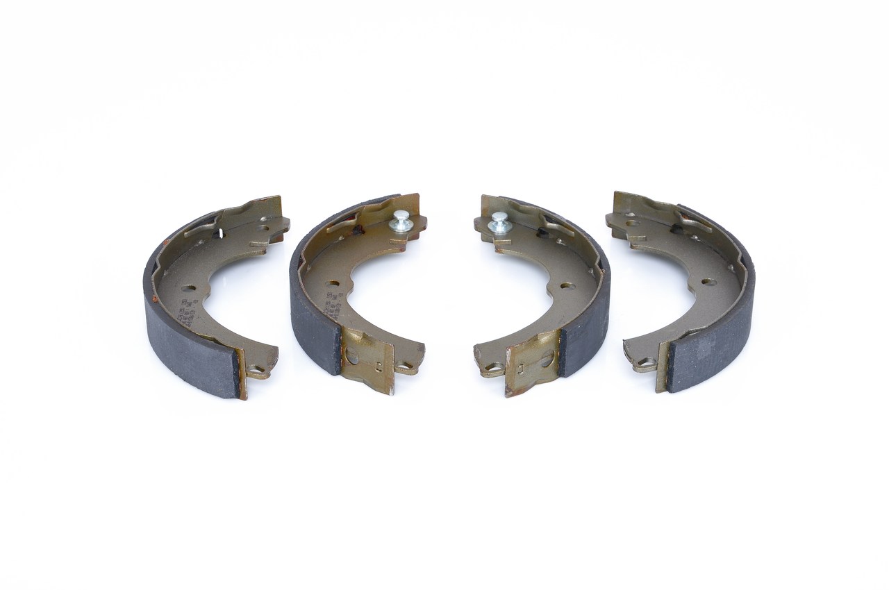 OEM Set saboti frana MITSUBISHI 1.6 (CS3A) 105 CP benzina MR485499 de la BOSCH online la un preț incredibil