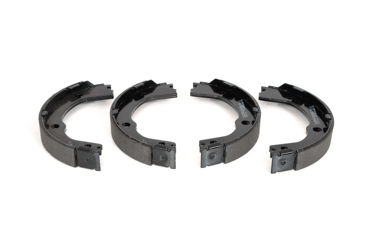 Cumpărați online Set saboti frana, frana de mana 0 986 487 947 original/ă și la un preț mic, compatibil/ă cu nr. OEM 583052PA10